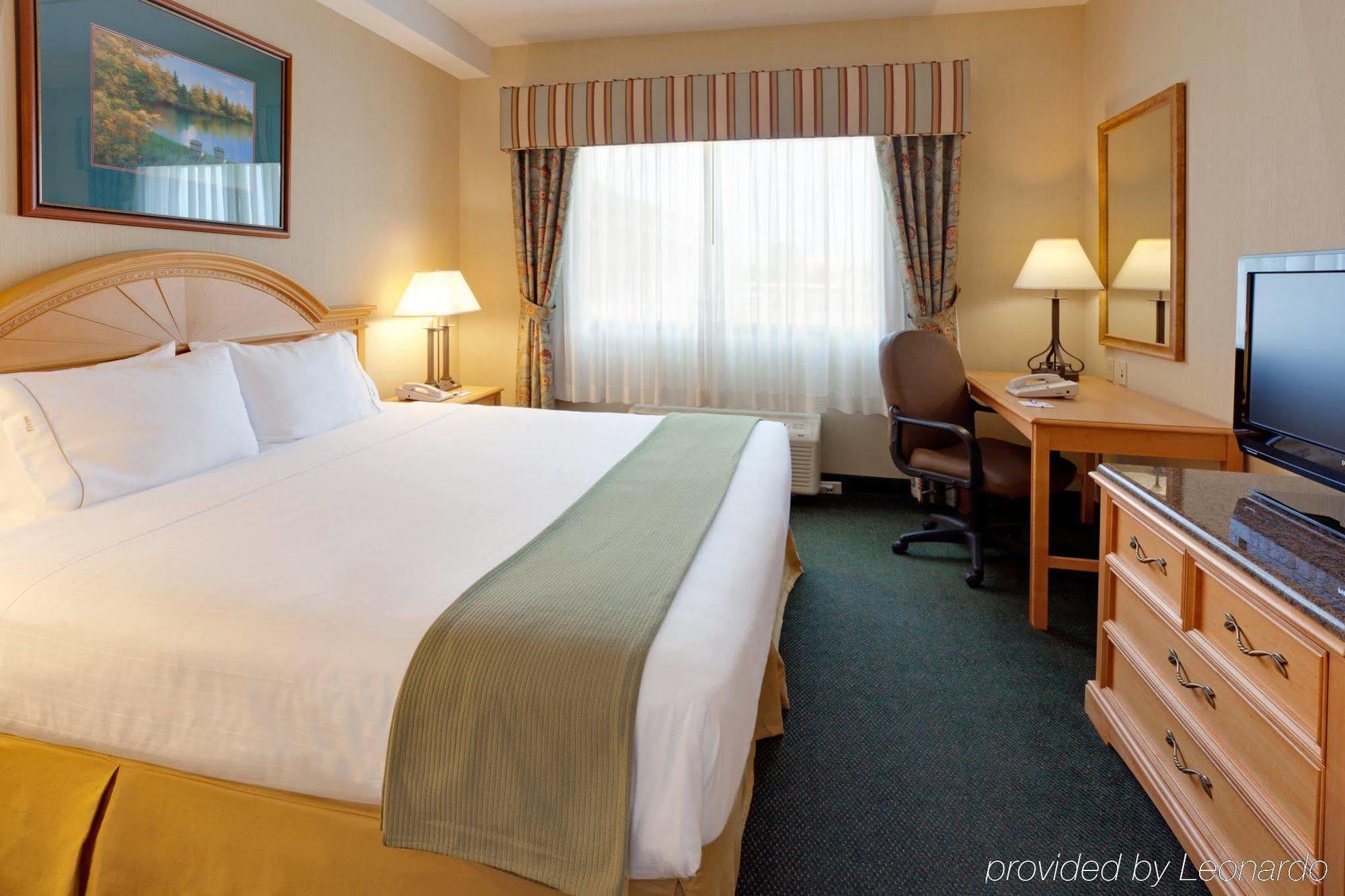 Holiday Inn Express Hotel & Suites Watertown - Thousand Islands, An Ihg Hotel Quarto foto